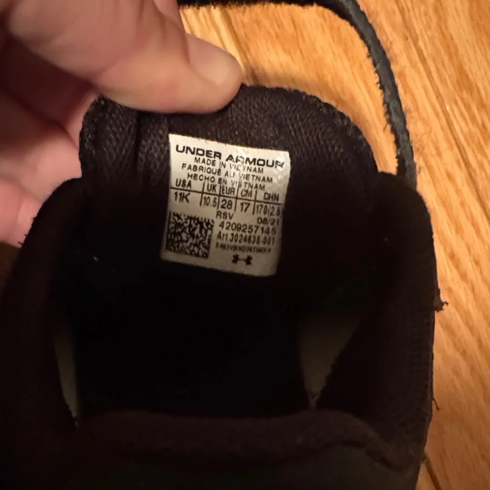 Under Armour Kids Black and White Sneakers - Picture 5 of 5